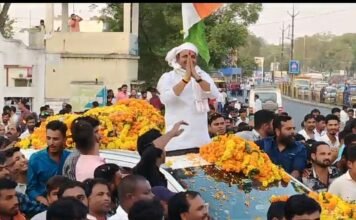 निर्दलीय प्रत्याशी बंटी पटेल ने दिखाया दम।