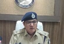 7 लाख कीमत की 160 लीटर अवैध शराब और गांजा जब्त।