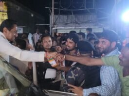 हम नहीं बदलेंगे साहब एक तरफा जीतोगे…