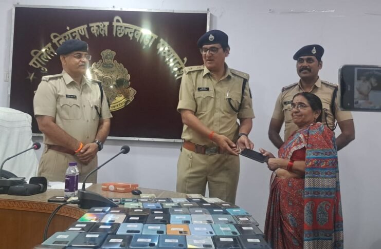 छिंदवाड़ा पुलिस की साइबर क्राइम टीम ने किया गजब कार्य, एसपी ने कहा- टीम को पुरस्कार देंगे