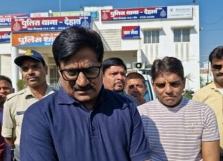 निगम दल से हुई हुज्जत,थाने पहुंचे कमिश्नर.
