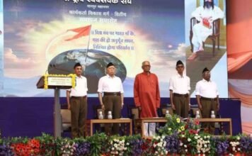 कांग्रेस नेता अरविंद नेताम ने की RSS की तारीफ, बोले- धर्मांतरण रोकने में संघ कर सकता है मदद…